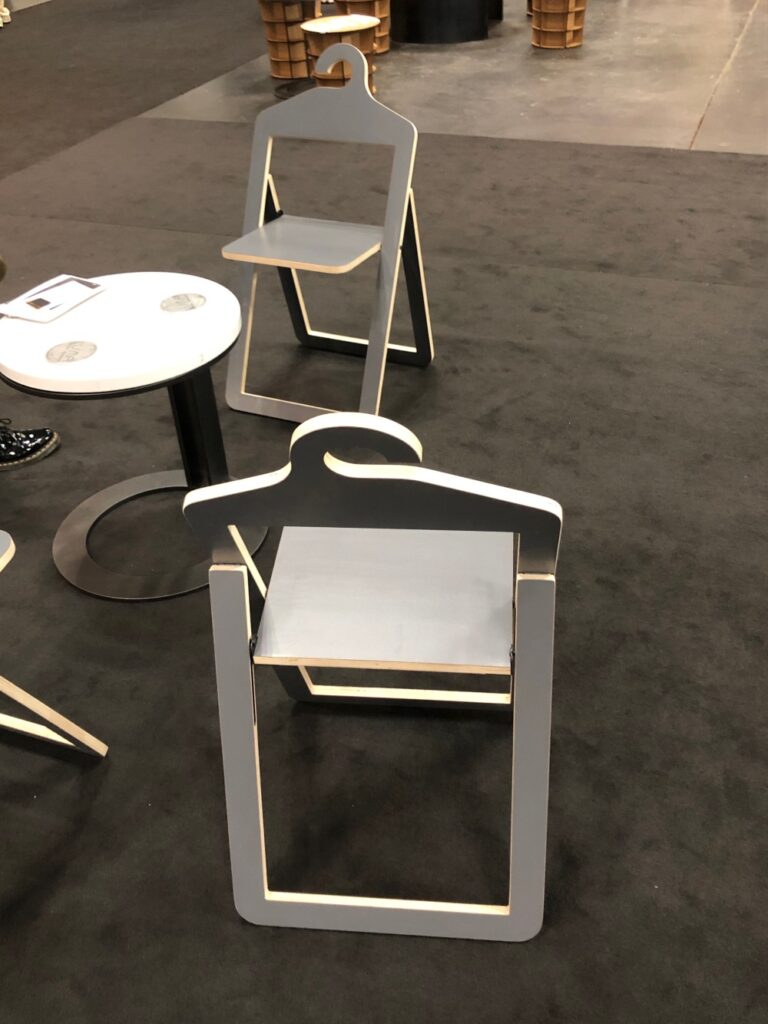 Umbra folding chairs 768x1024