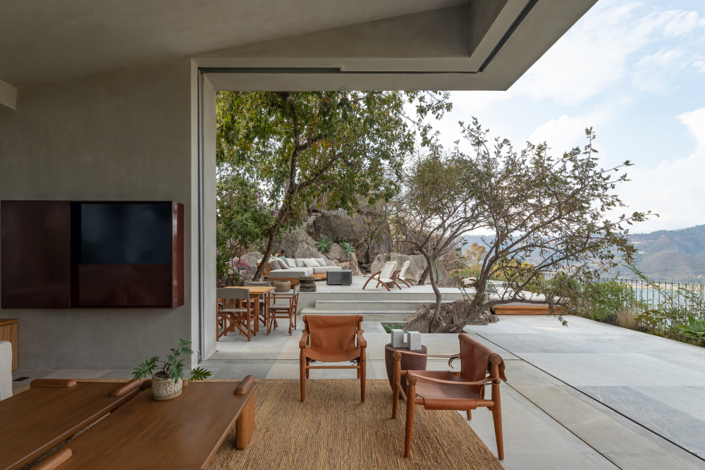 Mexican Cliff House panoramic views