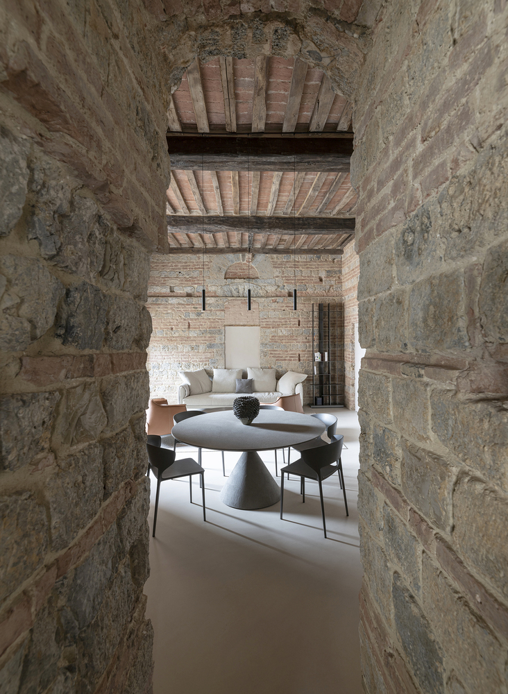 Minimalist Home Inside a Medieval Tower in Siena dining