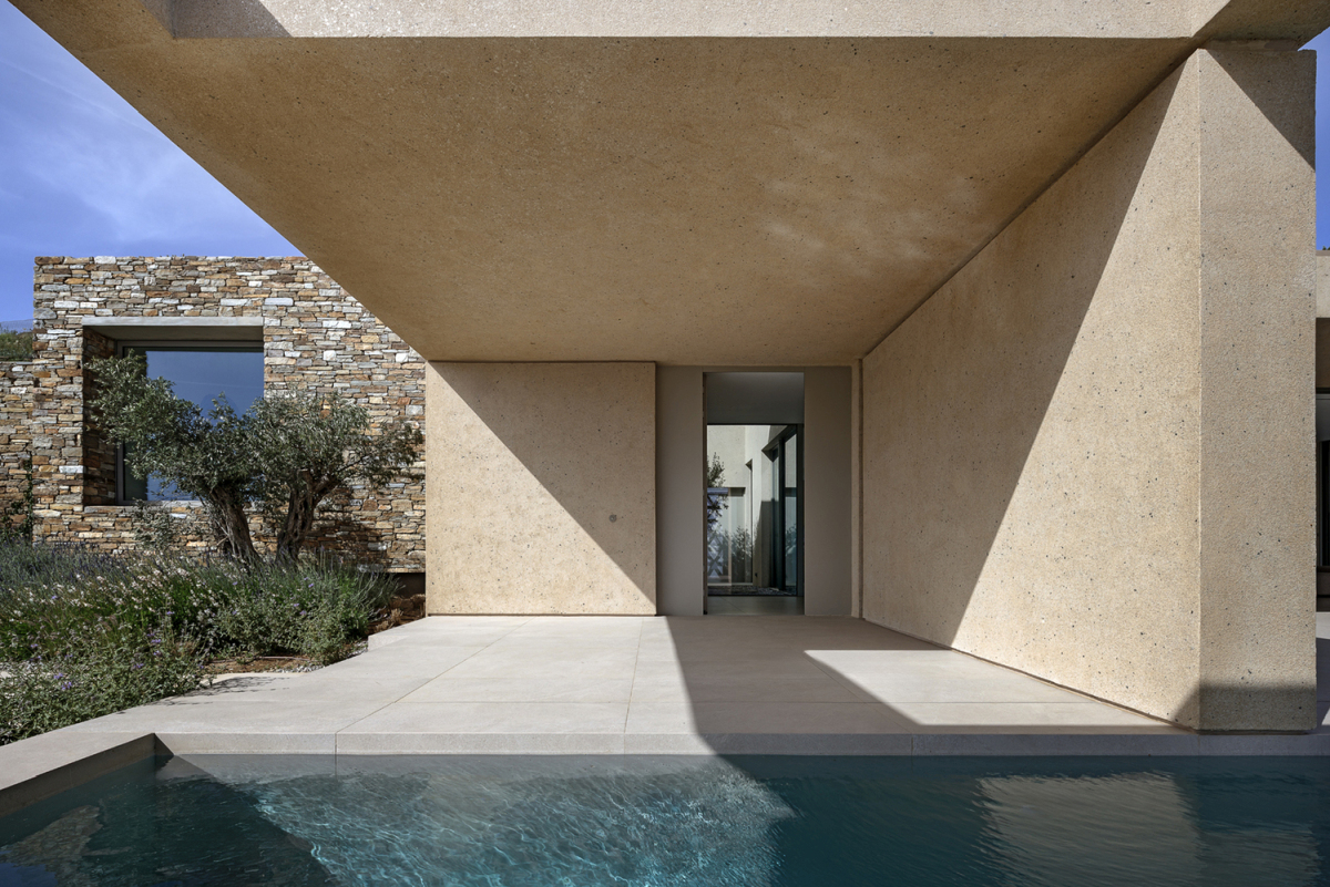 Slot House in Greece travertine