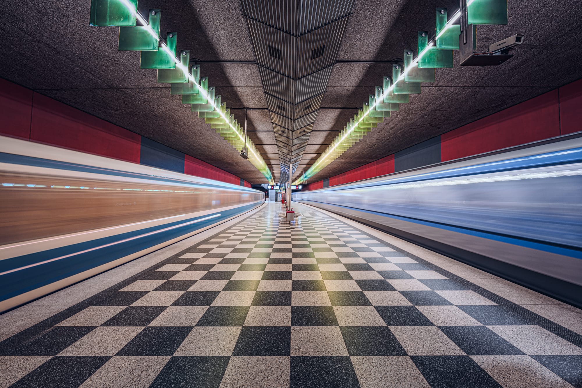 the interior of a Munich subway station