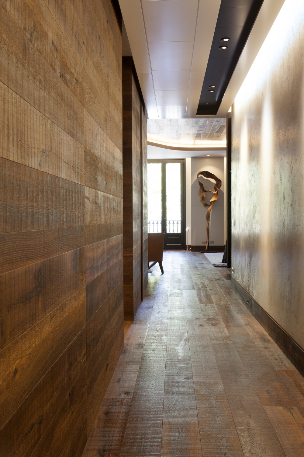 ARRCC Apartment interior design Homedit halway