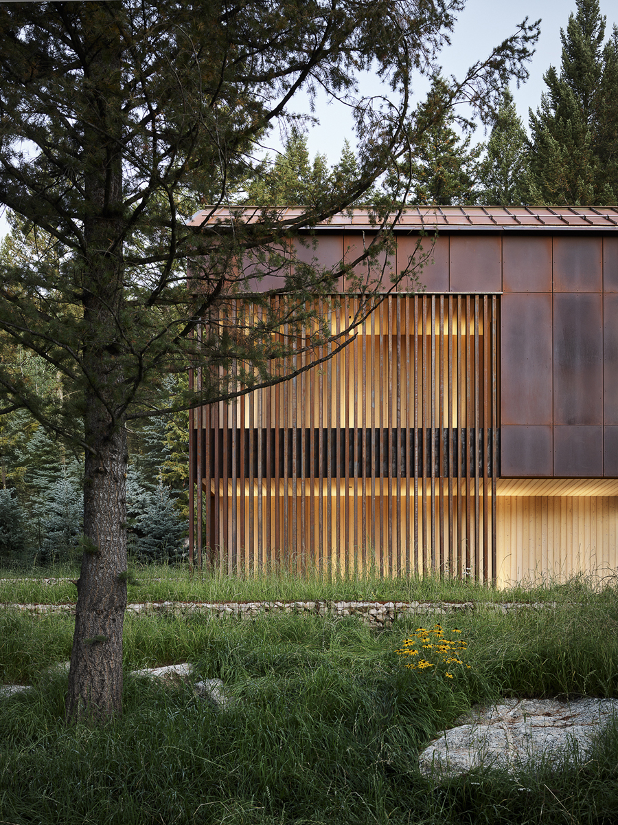 Caju weathered Corten steel house facade