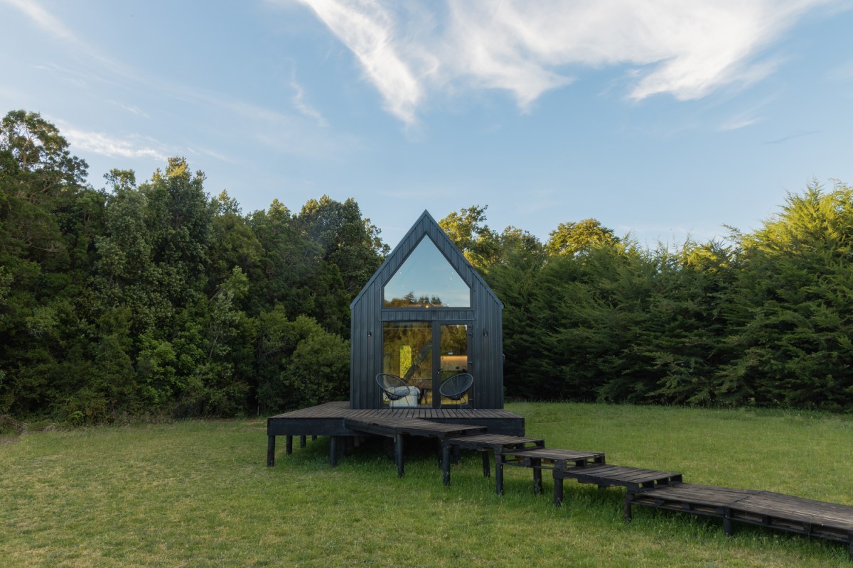 Chile Tiny Auro from TRAWA Arquitectos Deck