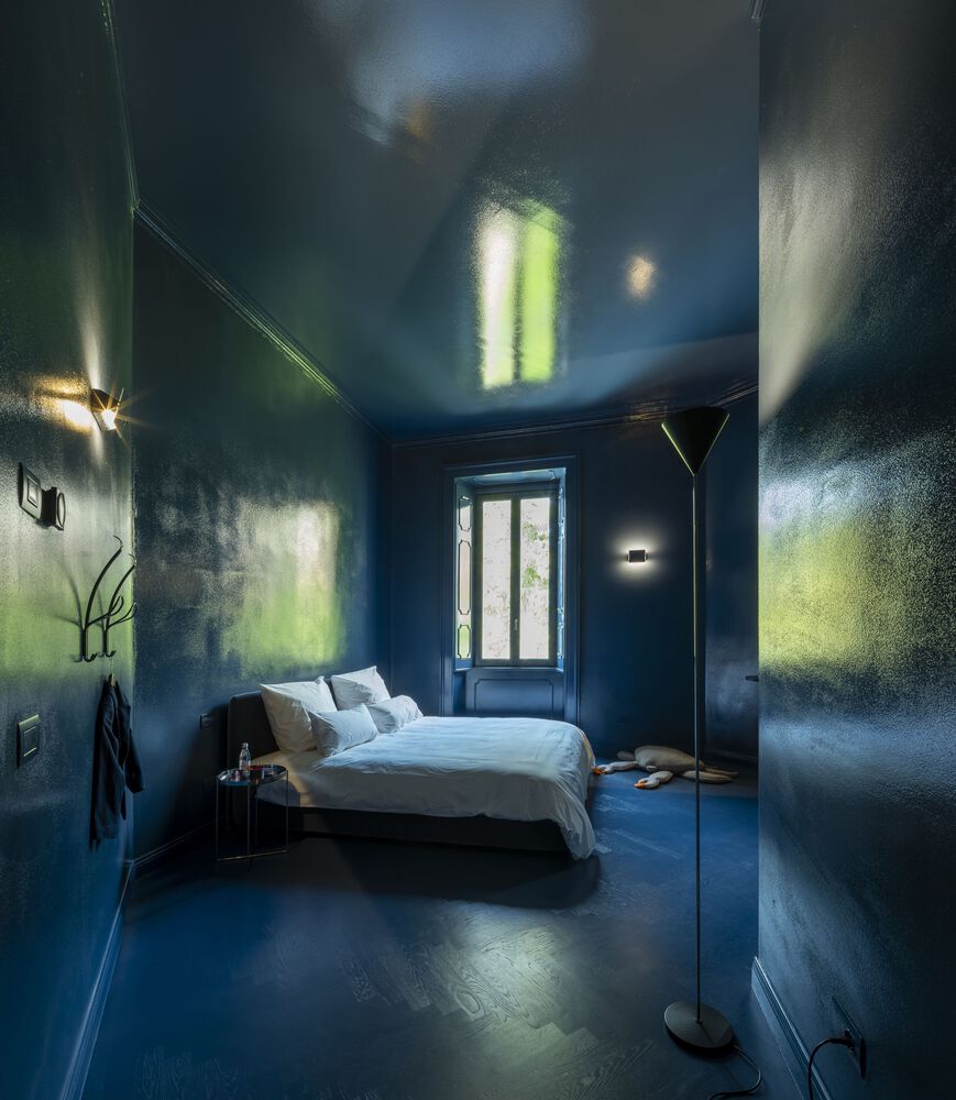 House on Lake Como J Mayer H Architects Homedit com bed