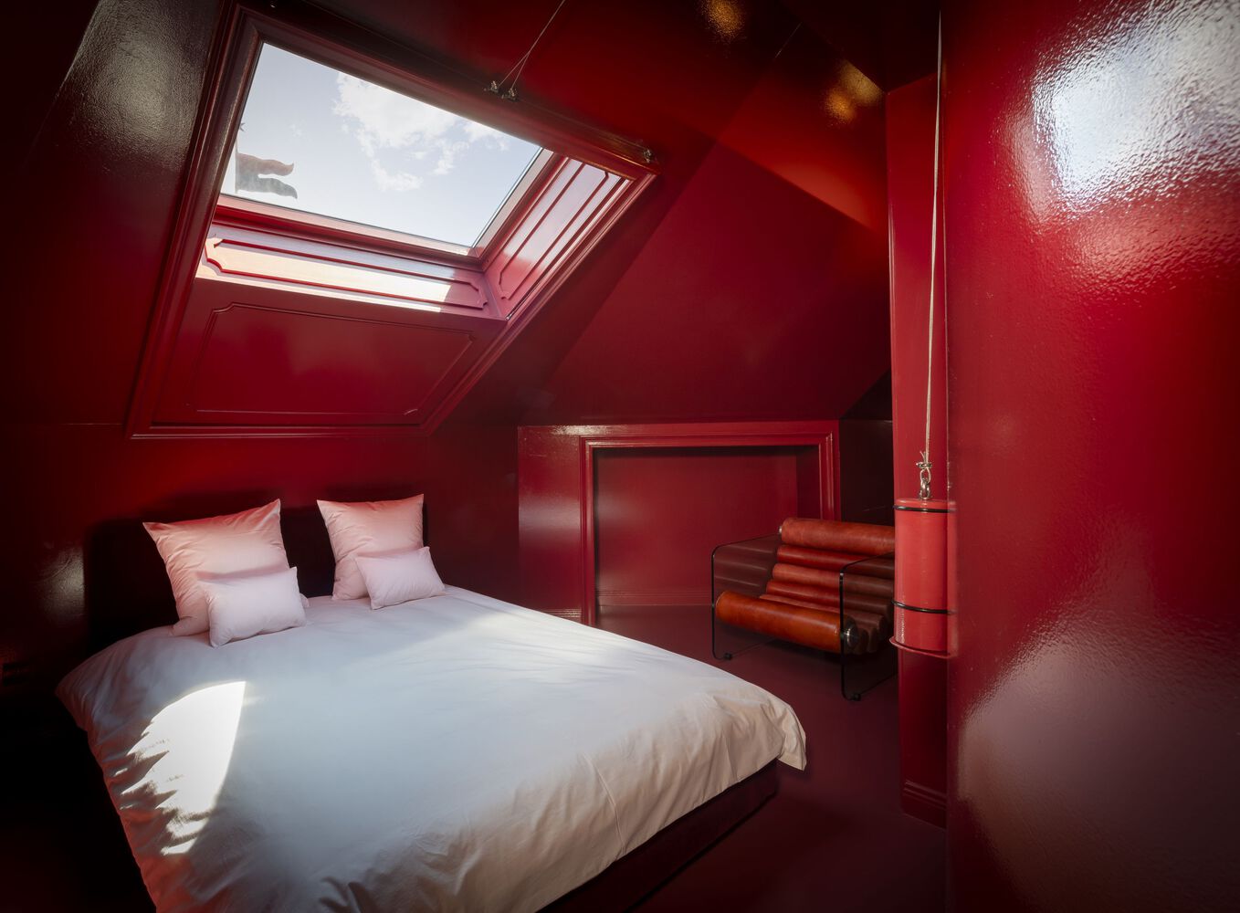 House on Lake Como J Mayer H Architects Homedit com red