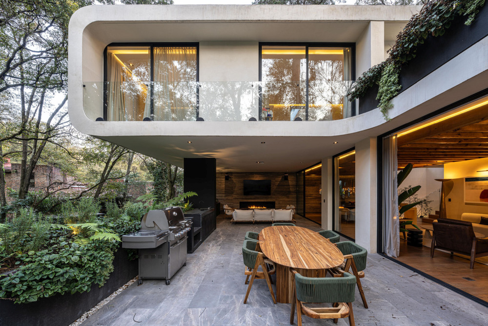 LAI House BROISSIN Mexico backyard