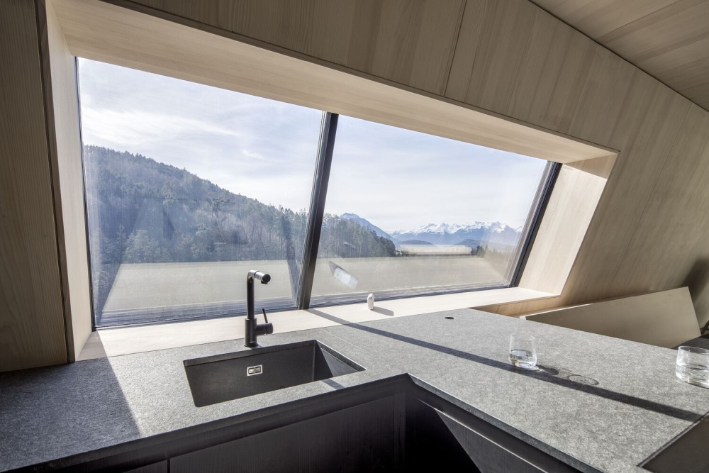 Modern VA House from Sebastian David Buscher countertop