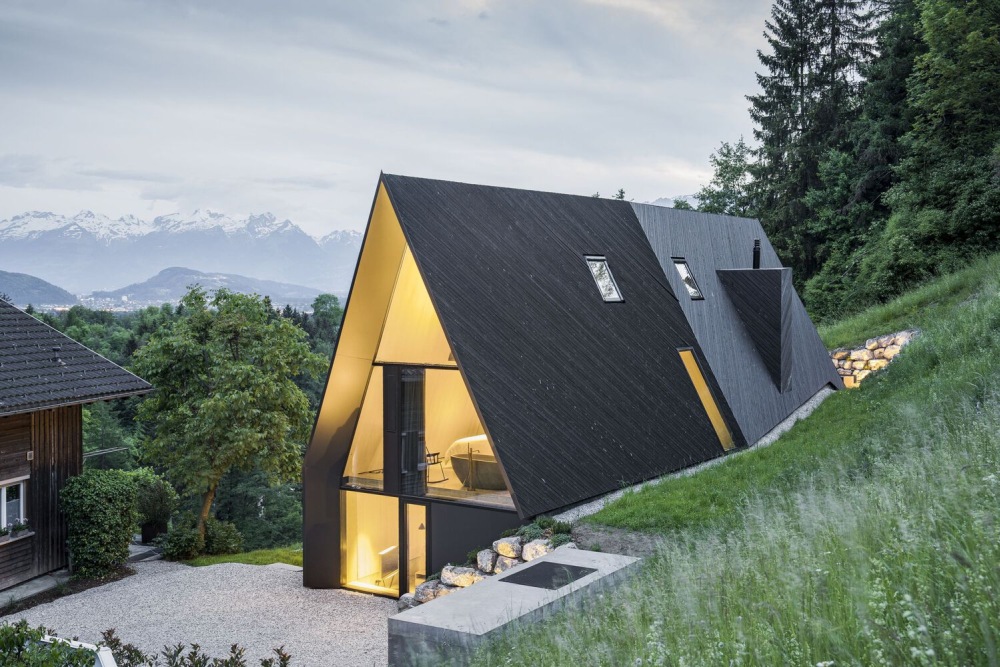 Modern VA House from Sebastian David Buscher landscape