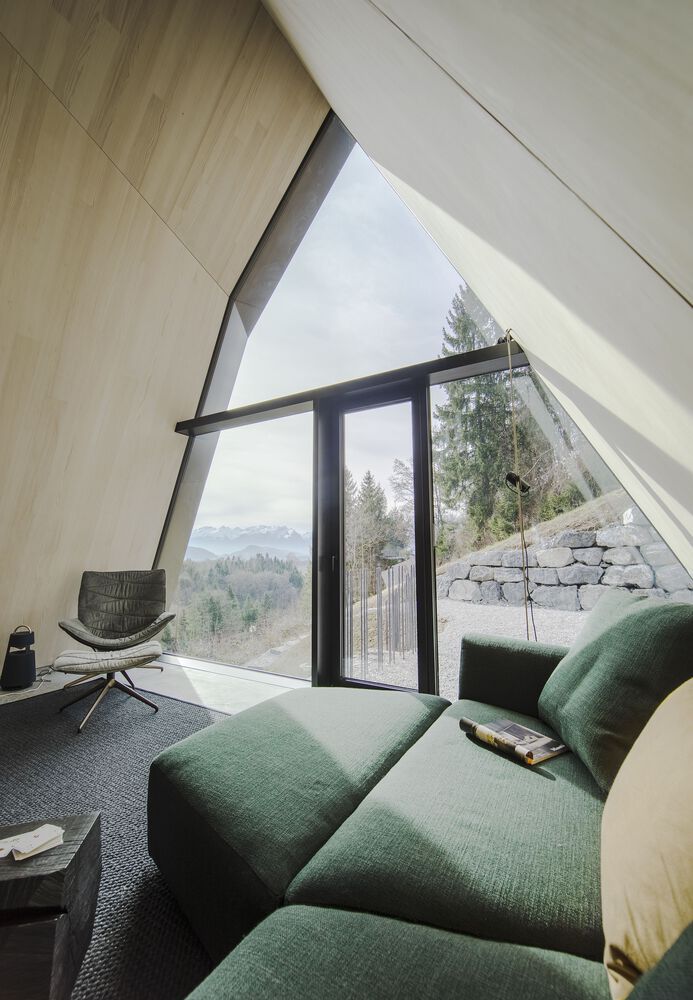 Modern VA House from Sebastian David Buscher sofa