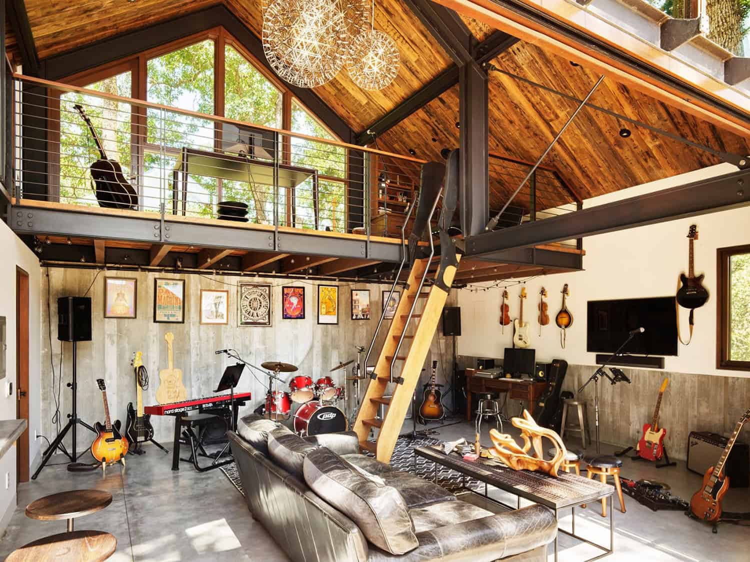 Oak Grove Ranch music room