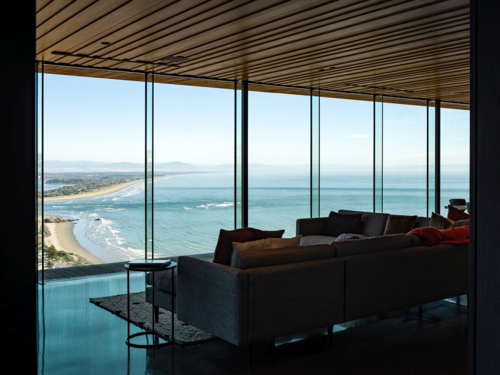 Scarborough Beton Brut House from Young Architects walls glass