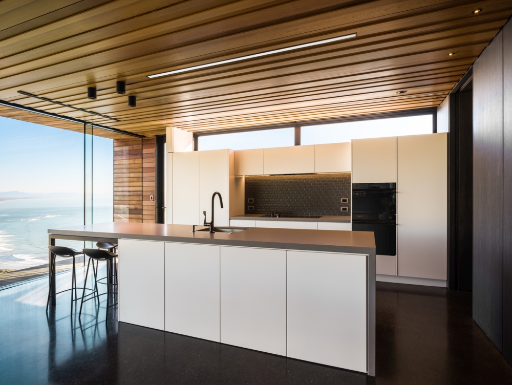 Scarborough Beton Brut House from Young Architects white kitchen