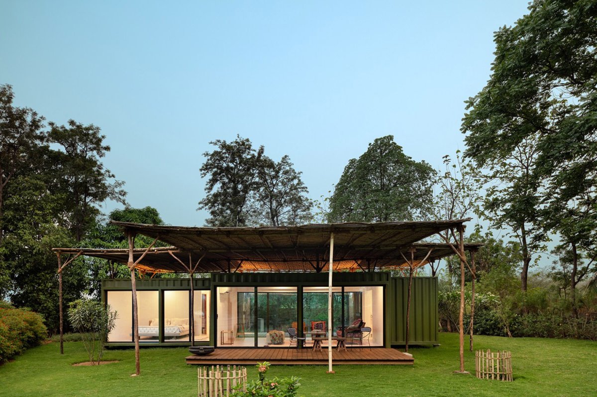 Simple contaniner house idea