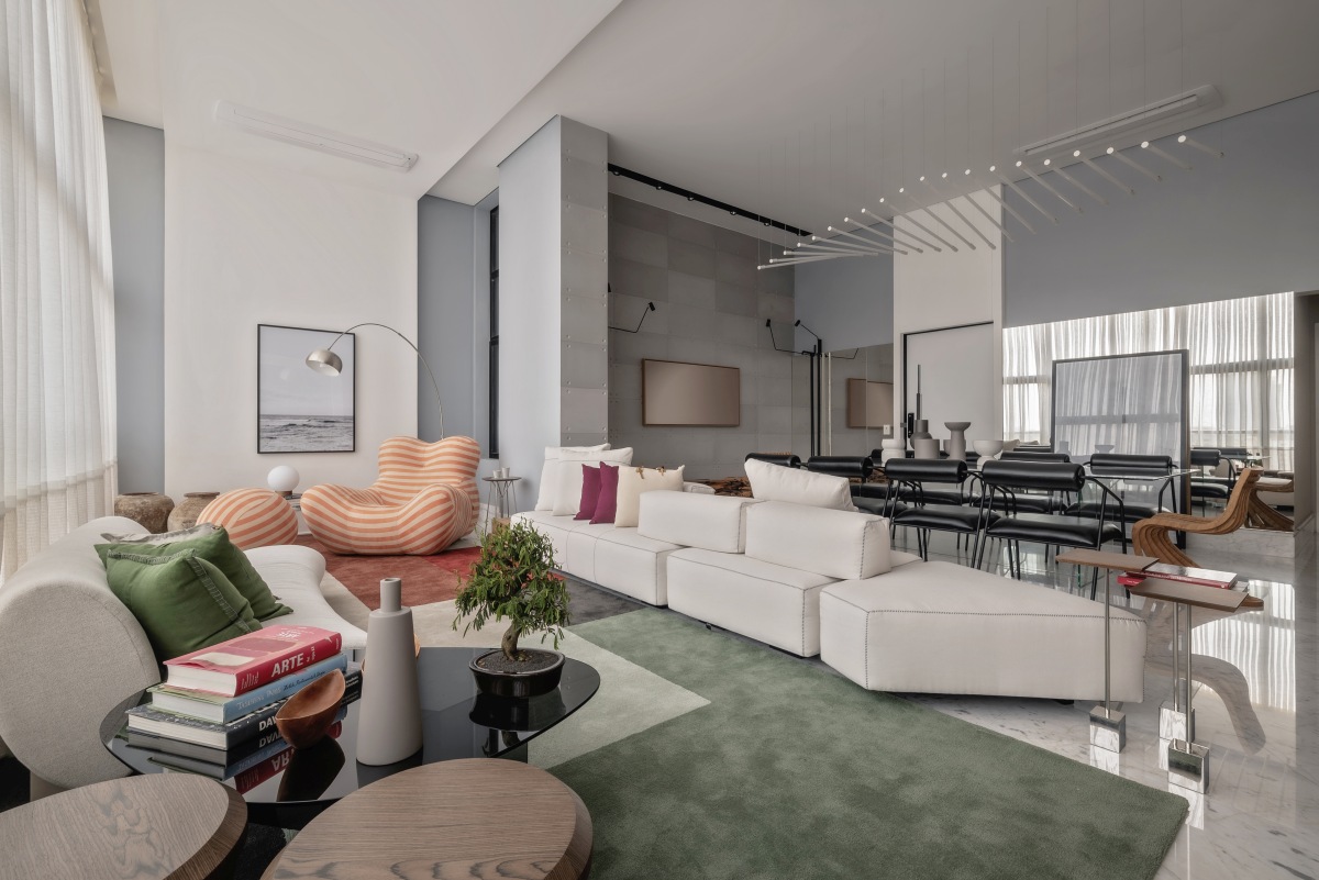 A 350 sqm Duplex Blends Comfort and Clean Design