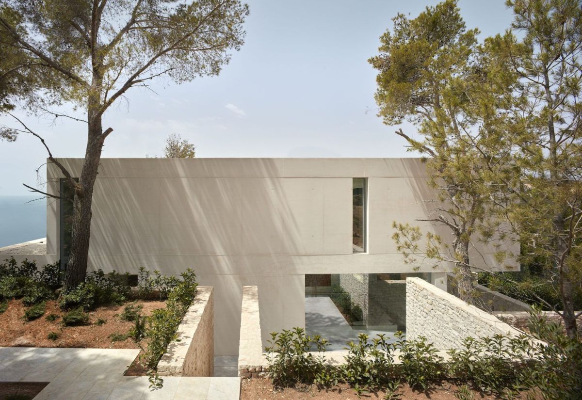 Alicante Spain House by Ramon Esteve Estudio facade