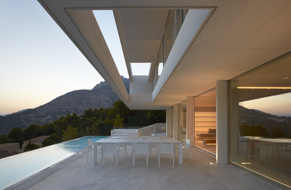 Alicante Spain House by Ramon Esteve Estudio patio pergola