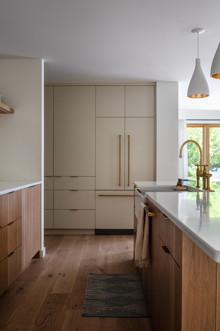 House 1114 in Bozeman kitchen