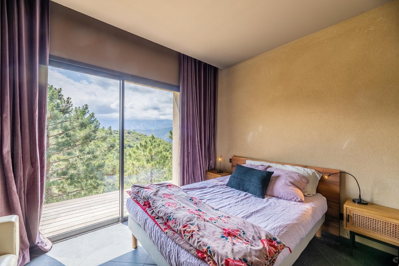 Maison TO Sari Solenzara France bedroom