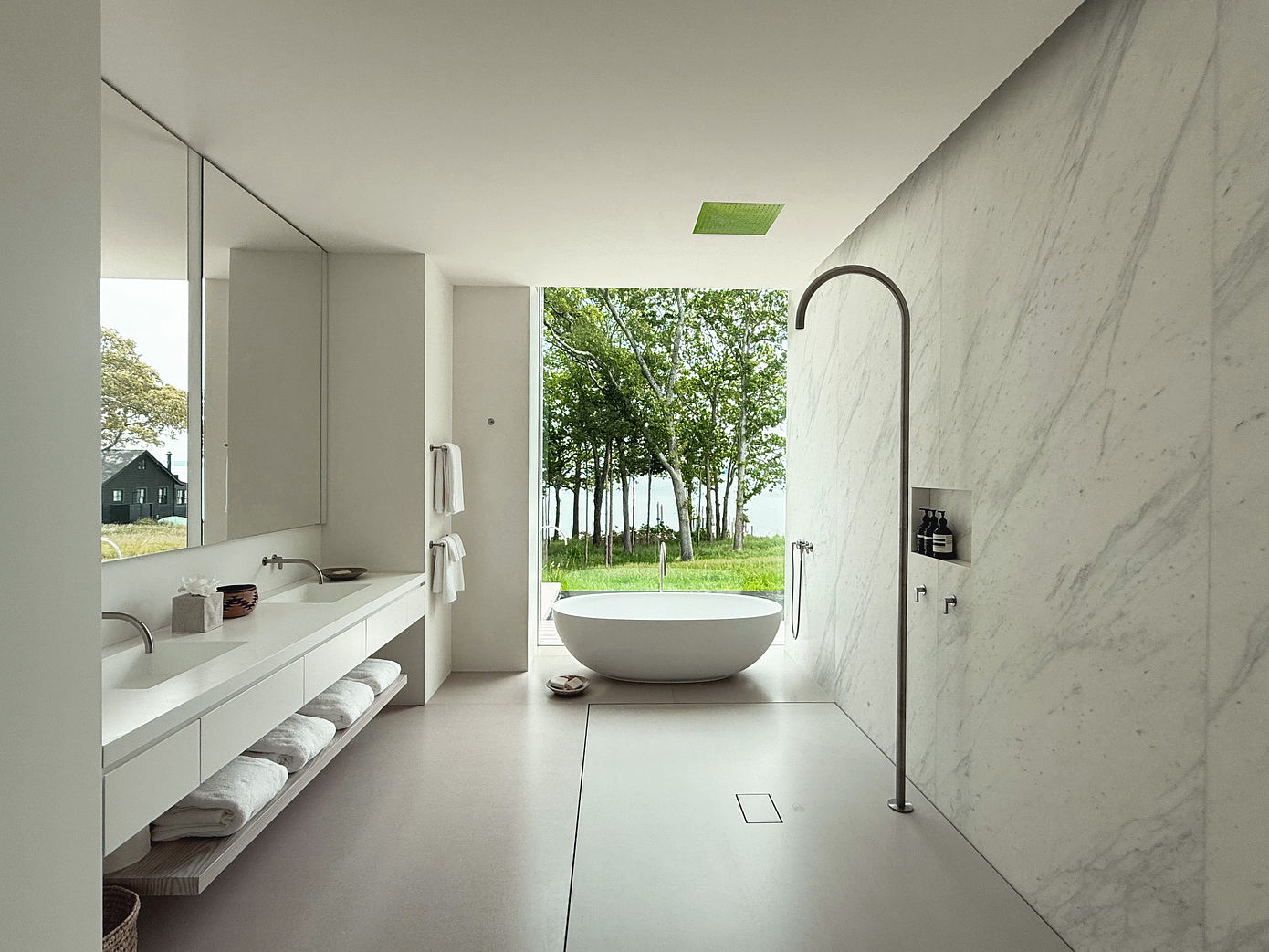 NY 1100 Architect House bathroom stanting shower