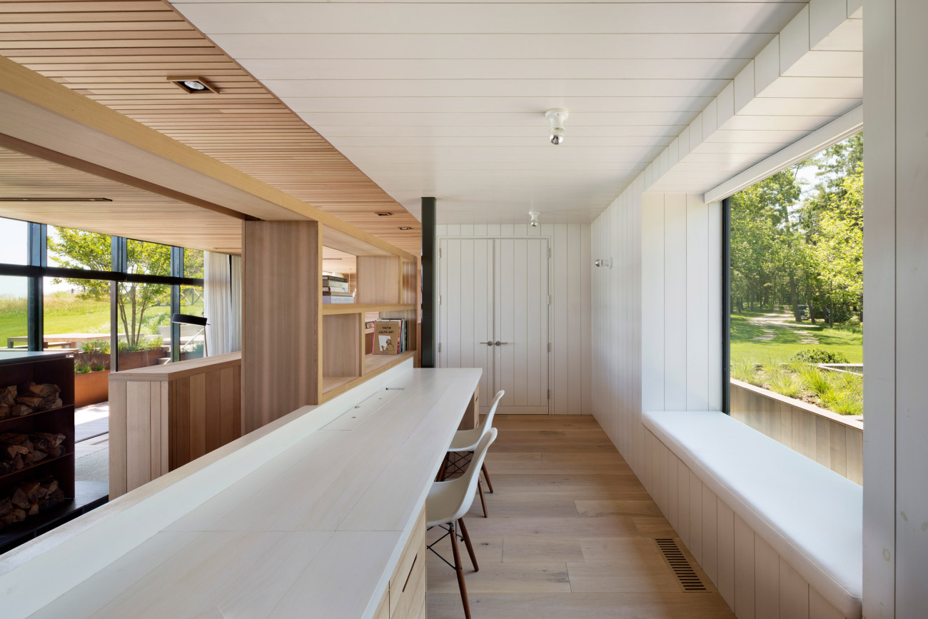 Peconic House Mapos Architecture white area