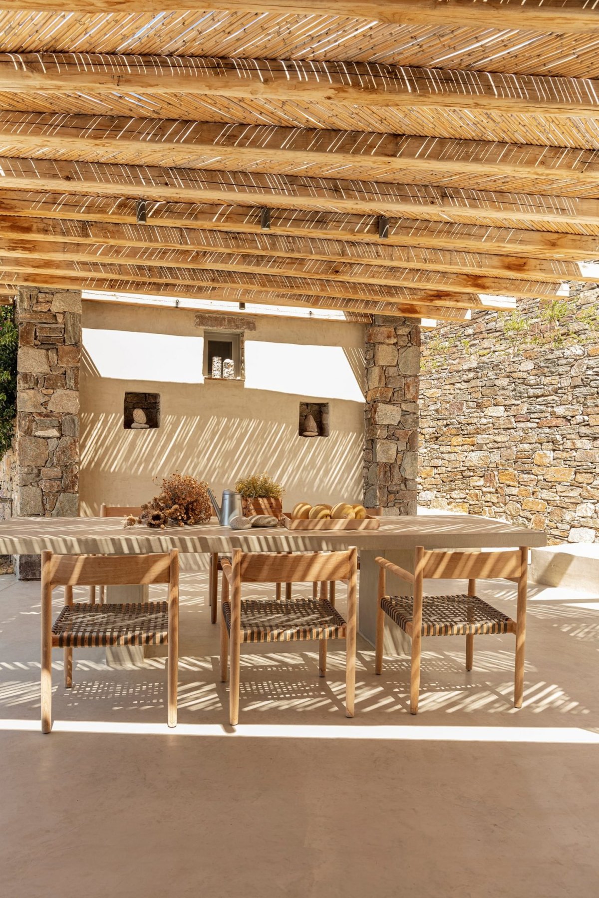 Residence Serifos Greece Sinas Architects table
