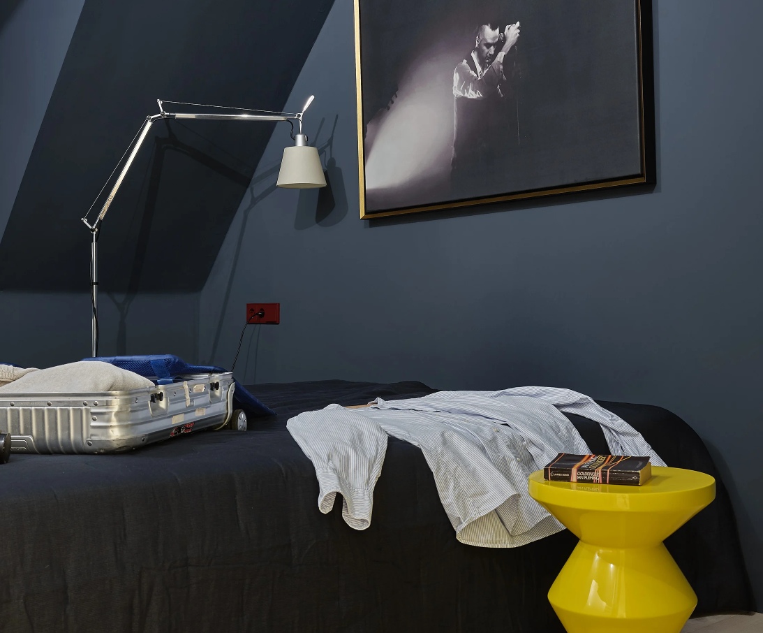 Soma Architecture Apartment Design dark paint room