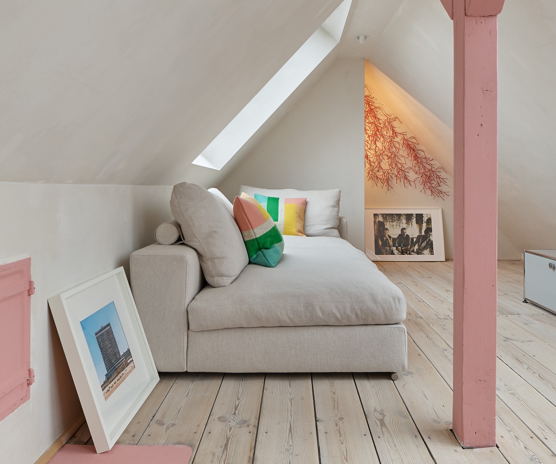 Soma Architecture Apartment Design upstairs seating