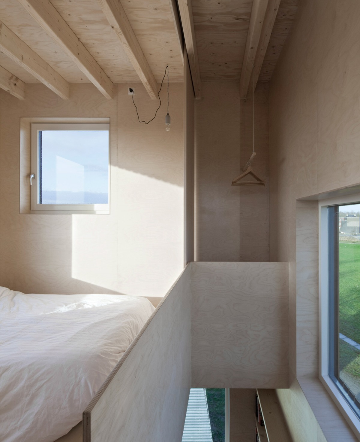 Mircro house ana rocha architecture bed area