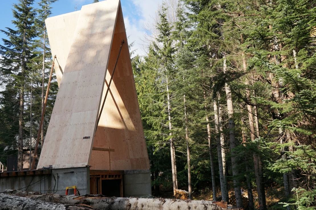 A frame House Stephenson Design Collective Roof construction