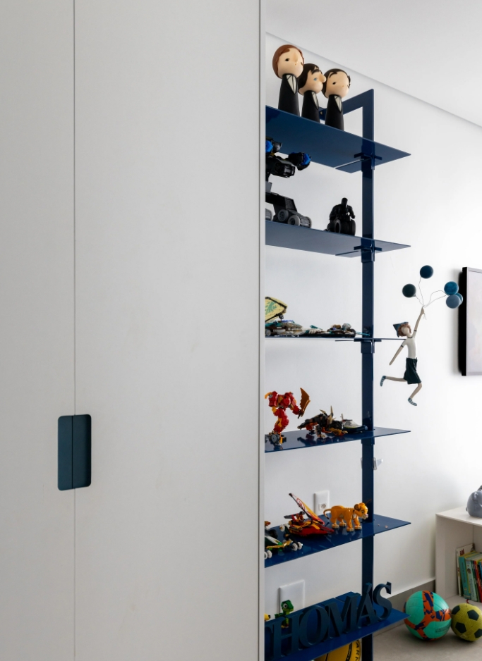 Alma Apartment Decor BLOCO Arquitetos kids bedroom storage area