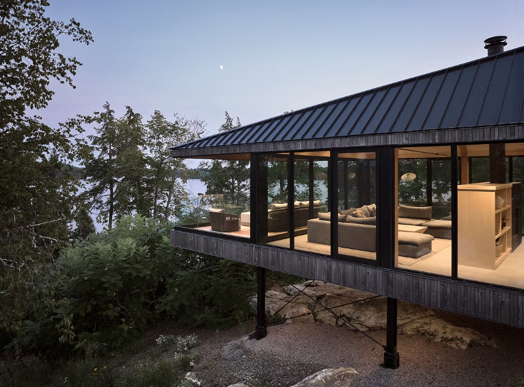 Armstrong Cottage House by Peter Braithwaite Studio Pillars