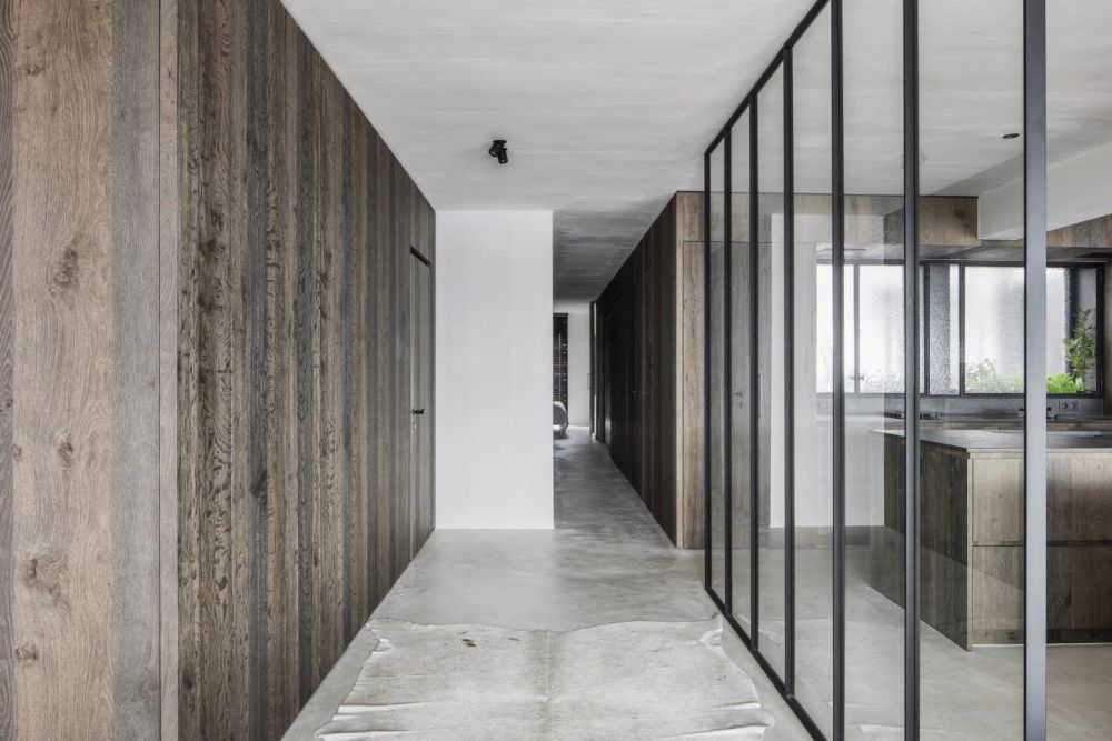 Belgian Arjaan De Feyter Apartment Interior Designe hallway polished floor