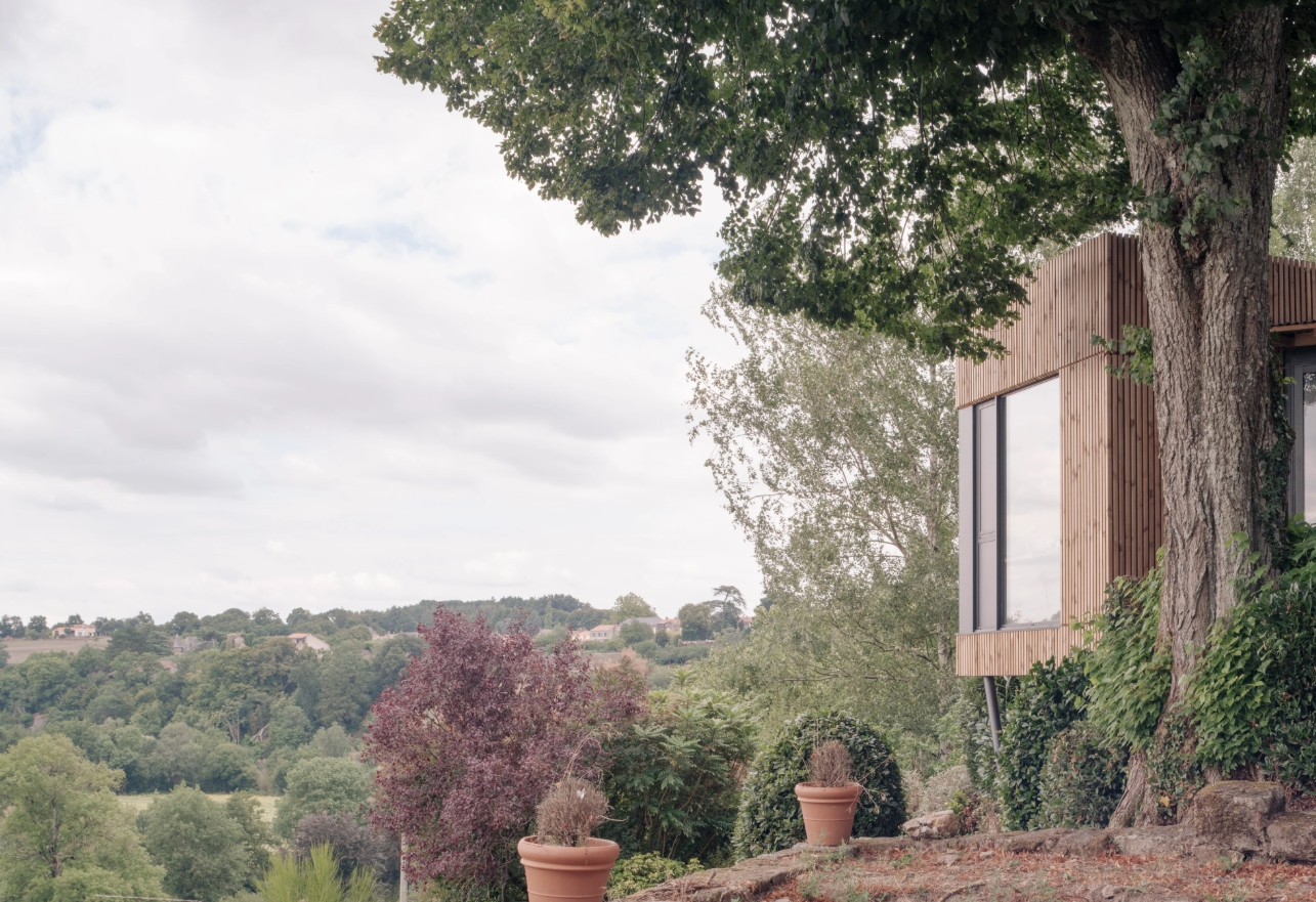 Chapelle MI Mortagne sur Sevre France exterior design