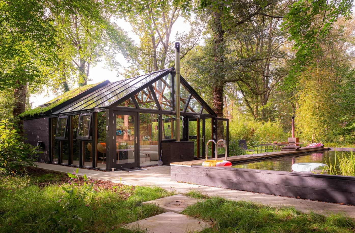 Glass Extension by GetAway Projects BV Architecture Pool