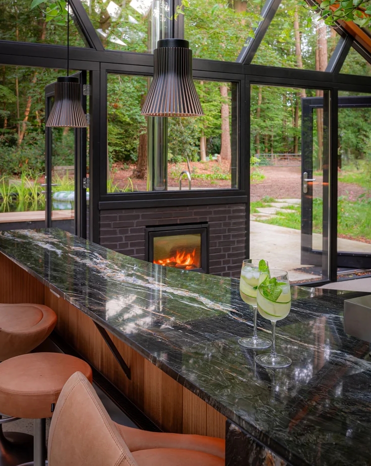 Glass Extension by GetAway Projects BV countertop