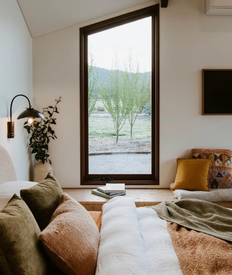 Kavillo Studios Mudgee bedroom window