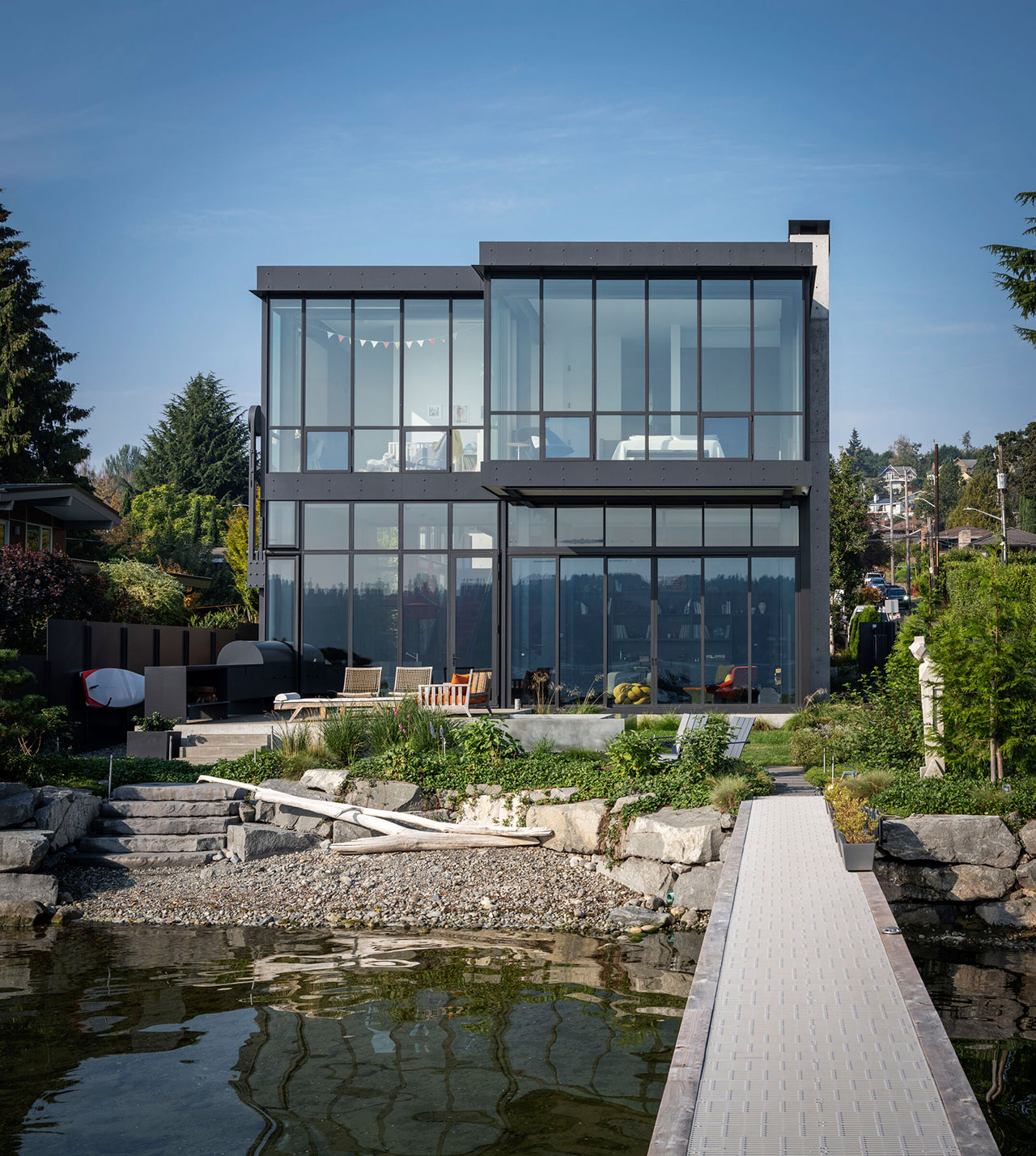 Retreat Design Lake Washington Pattern House by Olson Kundig backyard