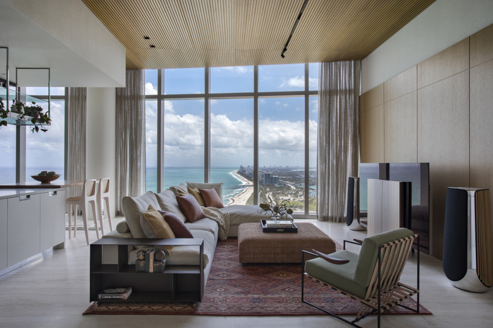 Ritz Carlton Residence Photos Denilson Machado living area