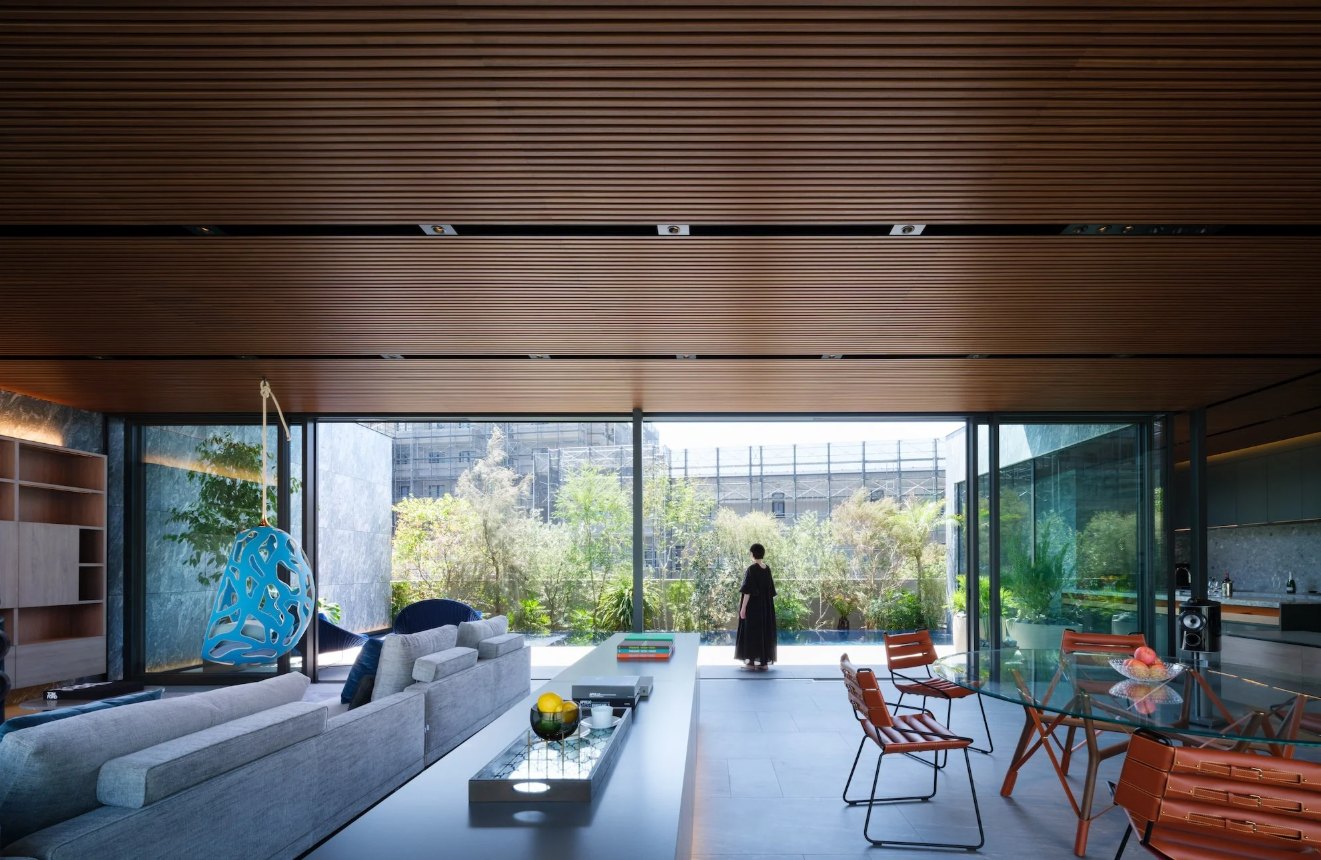 Stealth Villa In Japan by APOLLO Architects Associates Interior living area