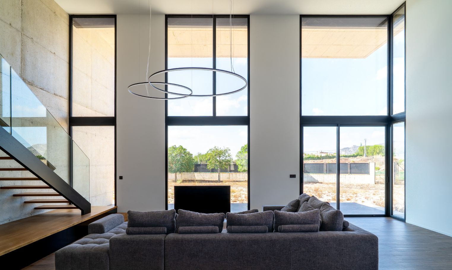 Casa LyP Architecture LS Arquitecturas large windows