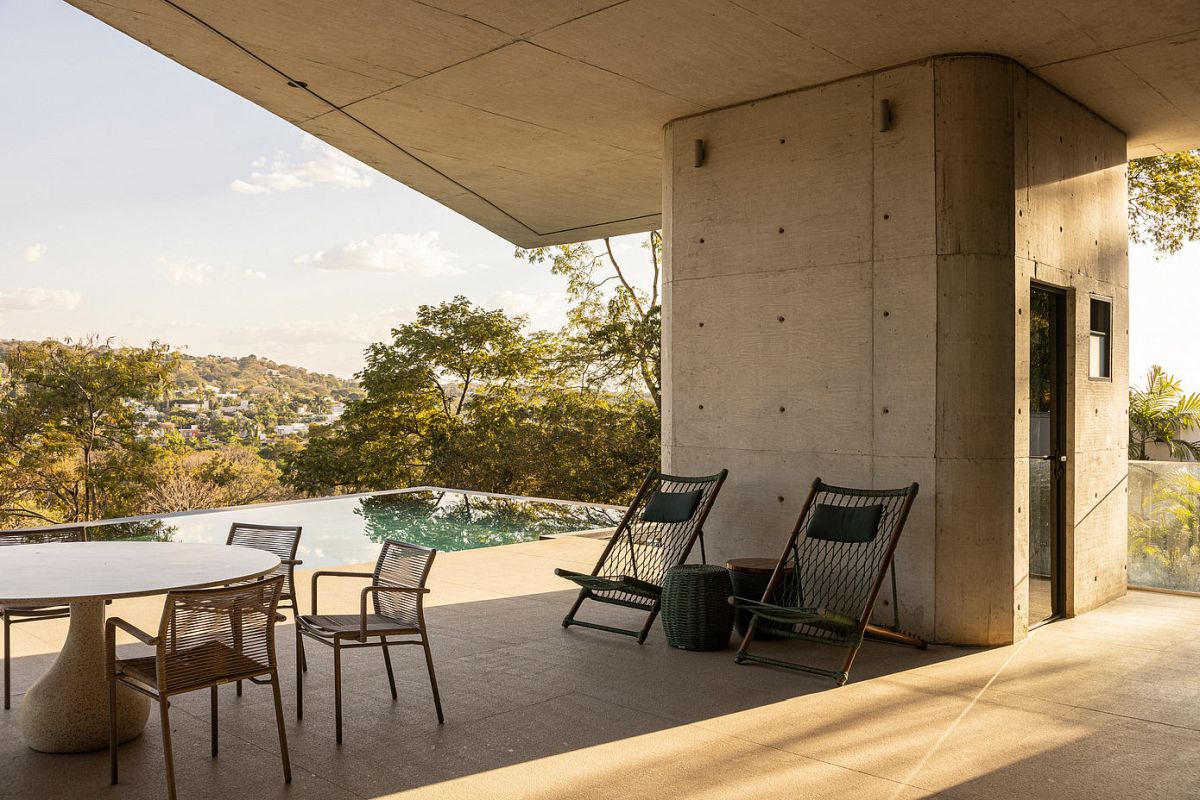Concrete House by Dayala e Rafael Arquitetos Associado outdoor concrete