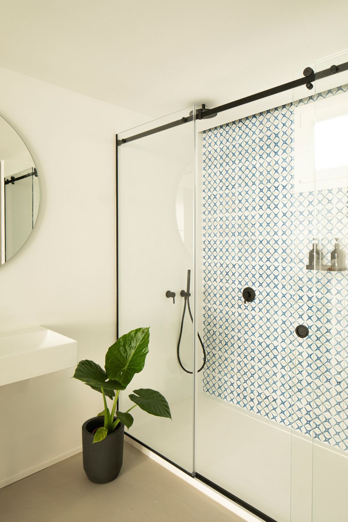 Eligius Interior design by La Leta Architettura shower