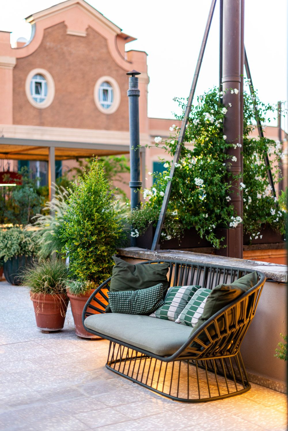 GR Apartment Interior design from 123ArchitectureOffice seating