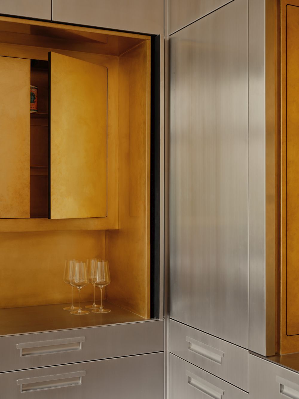 Glassbrick Apartment in Berlin kitchen cabients decor