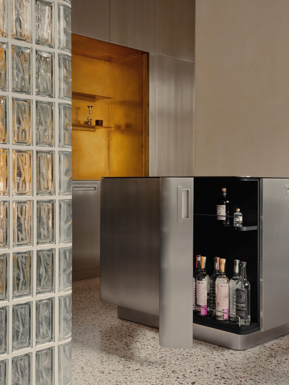 Glassbrick Apartment in Berlin kitchen island bar