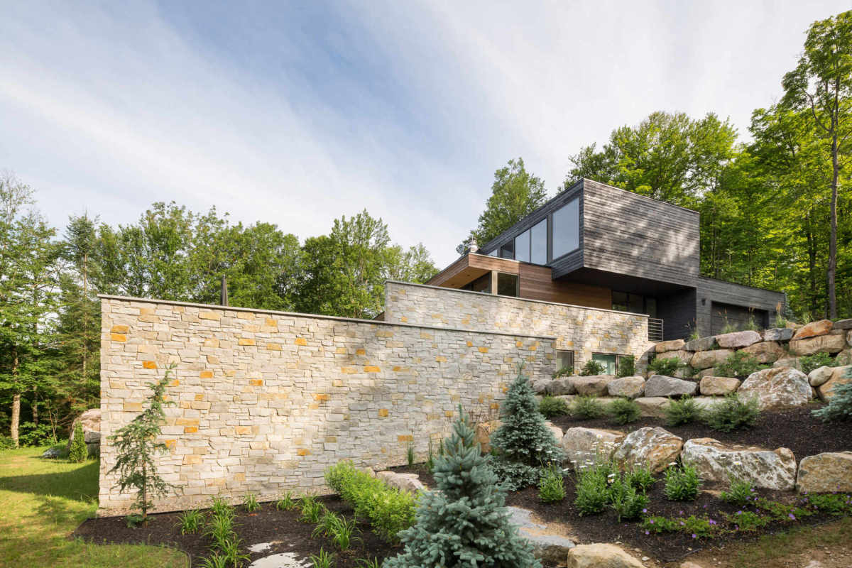 MU Architecture Architecture of Multilevel House garden