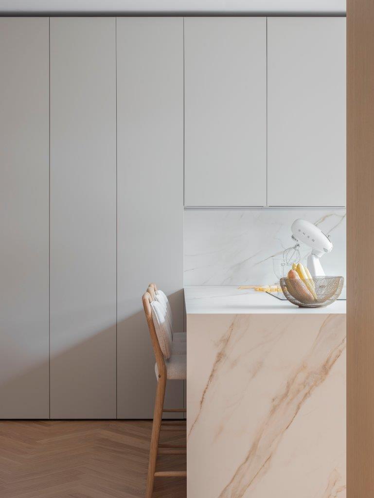 Milan apartment from Gabriela Casagrande kitchen island