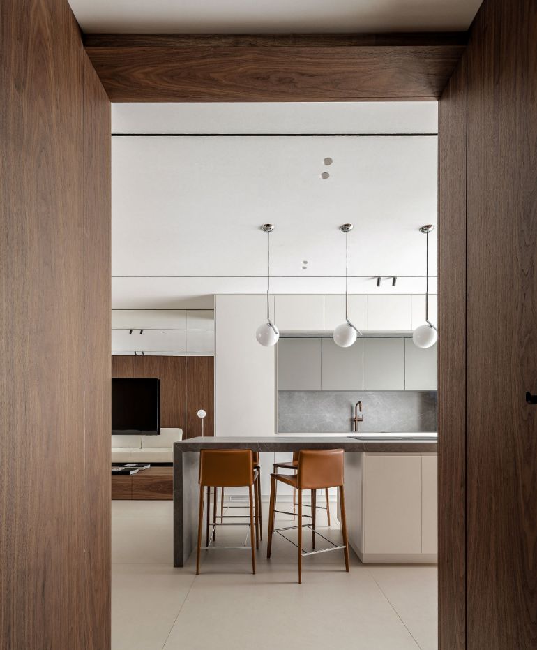 Pillow Bari Apartment Design Living Hallway