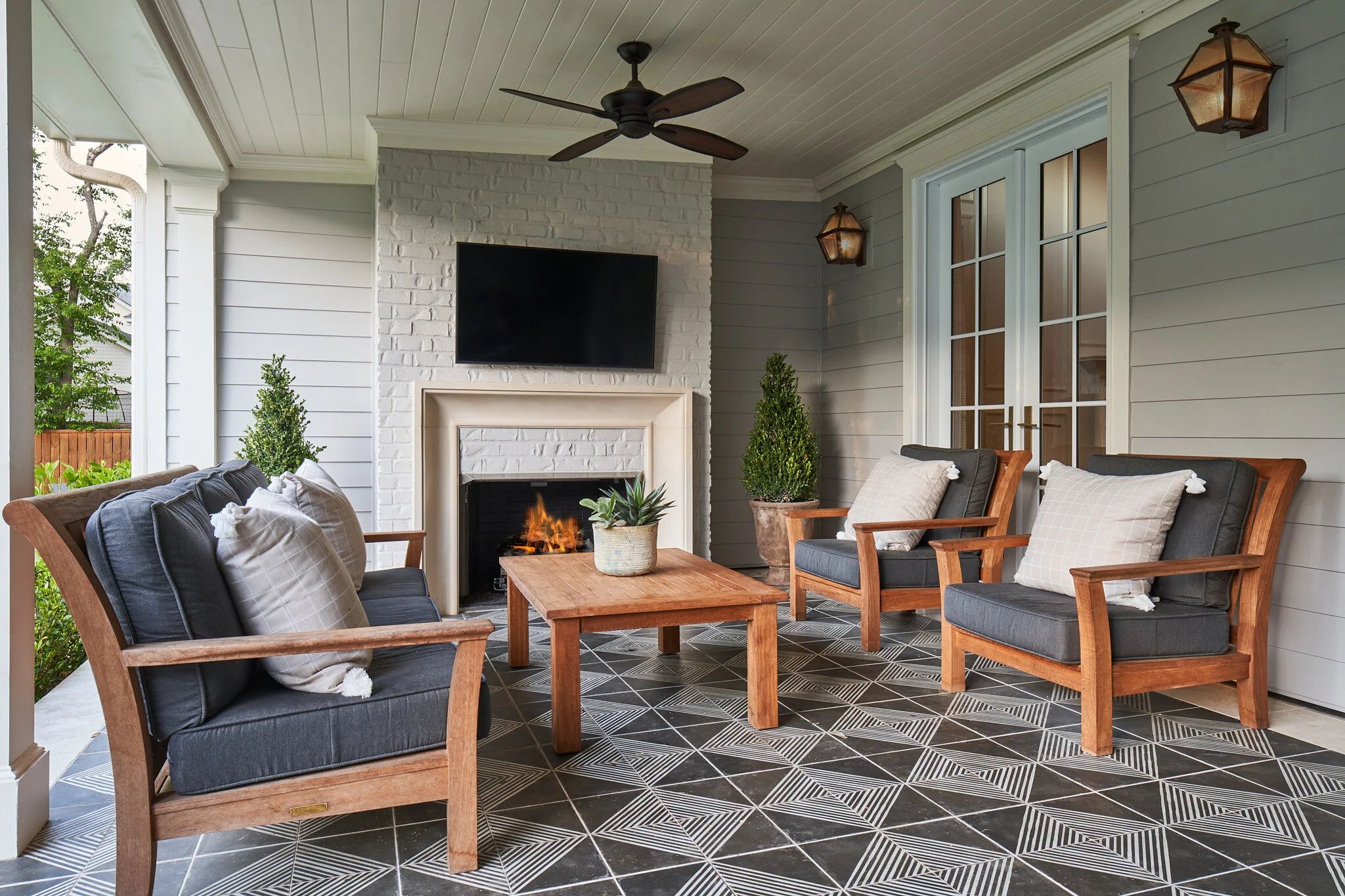 Pocahontas South Carolina DK Studio nice patio area